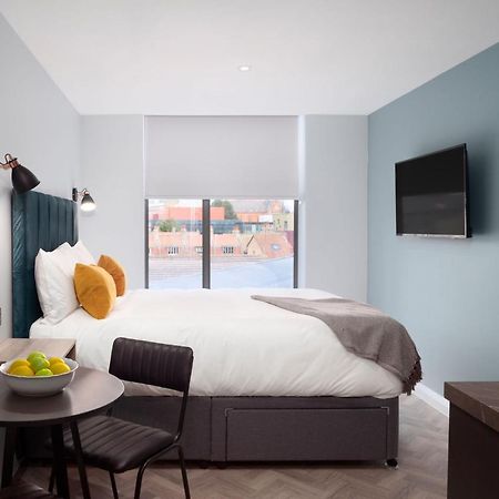 Aptel East London Bagian luar foto
