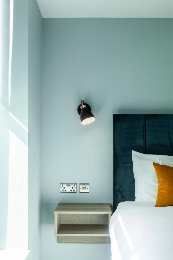 Aptel East London Bagian luar foto