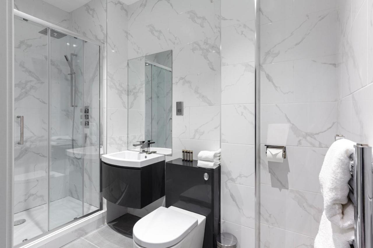 Aptel East London Bagian luar foto