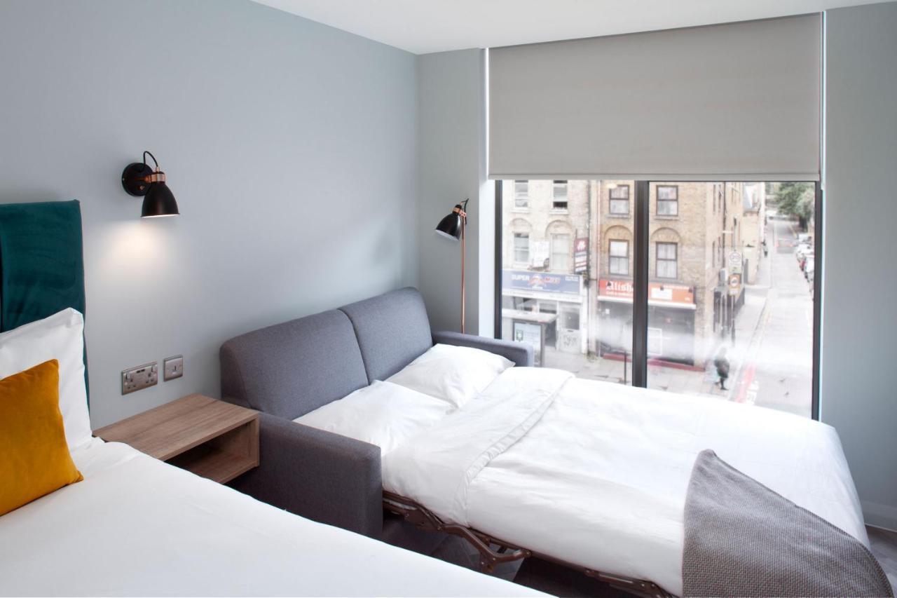 Aptel East London Bagian luar foto